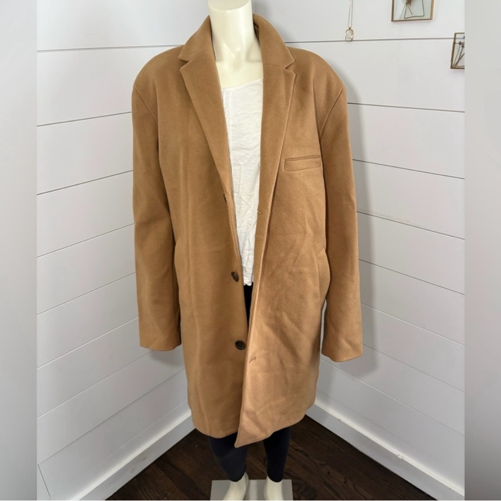 Women’s Tan Coat